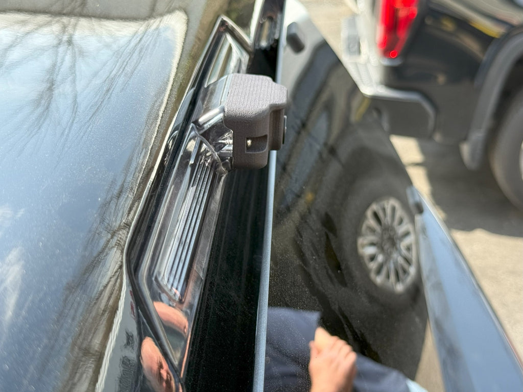 Factory digital mirror camera relocation kit for 2021-25 RAM 1500, LEER Topper-Camera built in